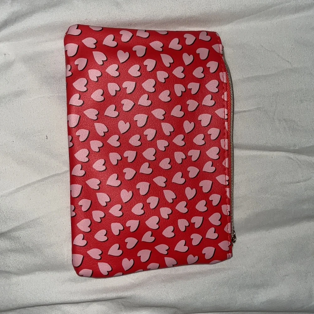 makeup pouch - Picture 2 of 2